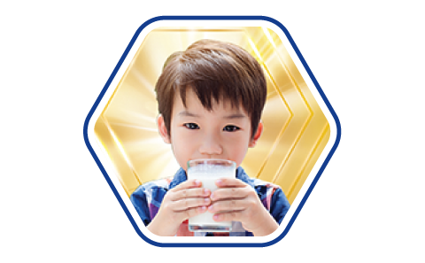 kid drinking milk